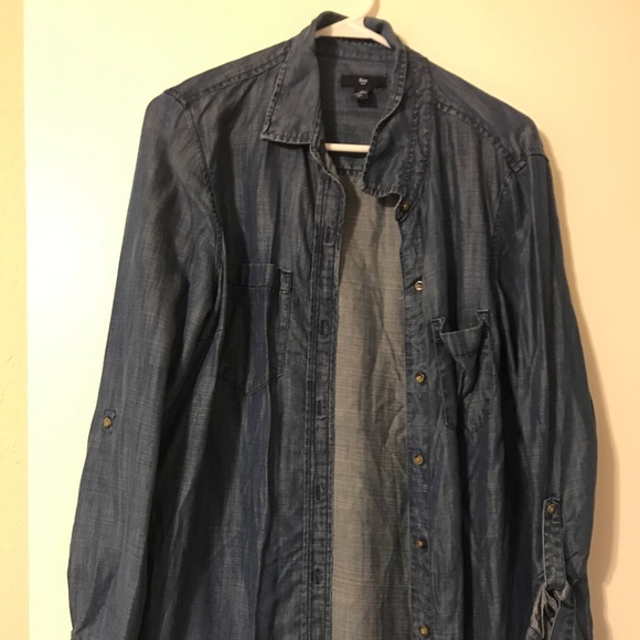 Blue Jean Long Sleeve Shirt Gap Size Medium - Picture 1 of 4